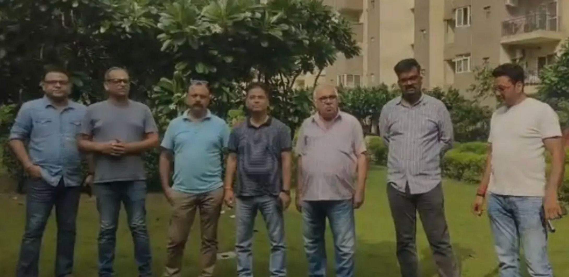 यमुना-हिंडन की सफाई के लिए सुप्रीम कोर्ट पहुंचे नोएडा के लोग, 50 हजार लोगों की जिंदगी का सवाल