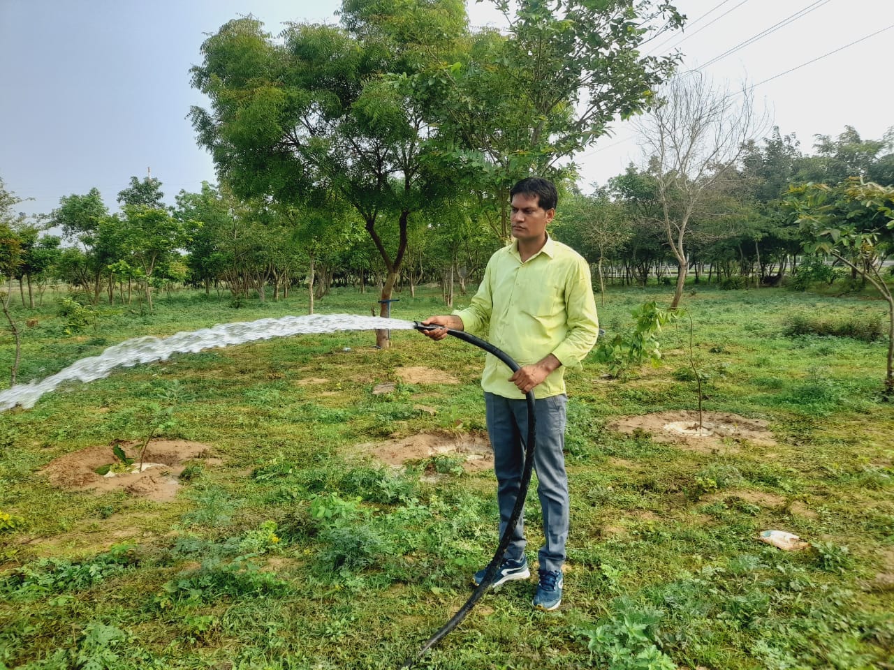प्रदीप डाहलिया – ग्रीन मैन ऑफ यूपी और पर्यावरण योद्धा